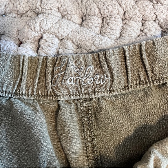 Harlow Sage Green Color Linen Cotton Blend Short Shorts - Size Medium - Picture 10 of 13